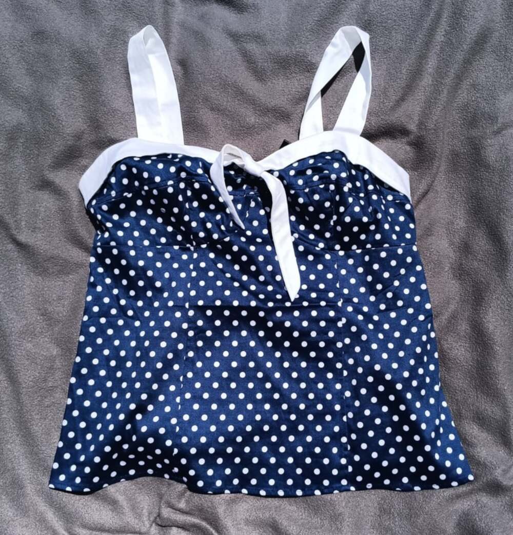Retro Chic by TORRID Size 0 Blue White Nautical Pin Up Sailor Polka Dot Top